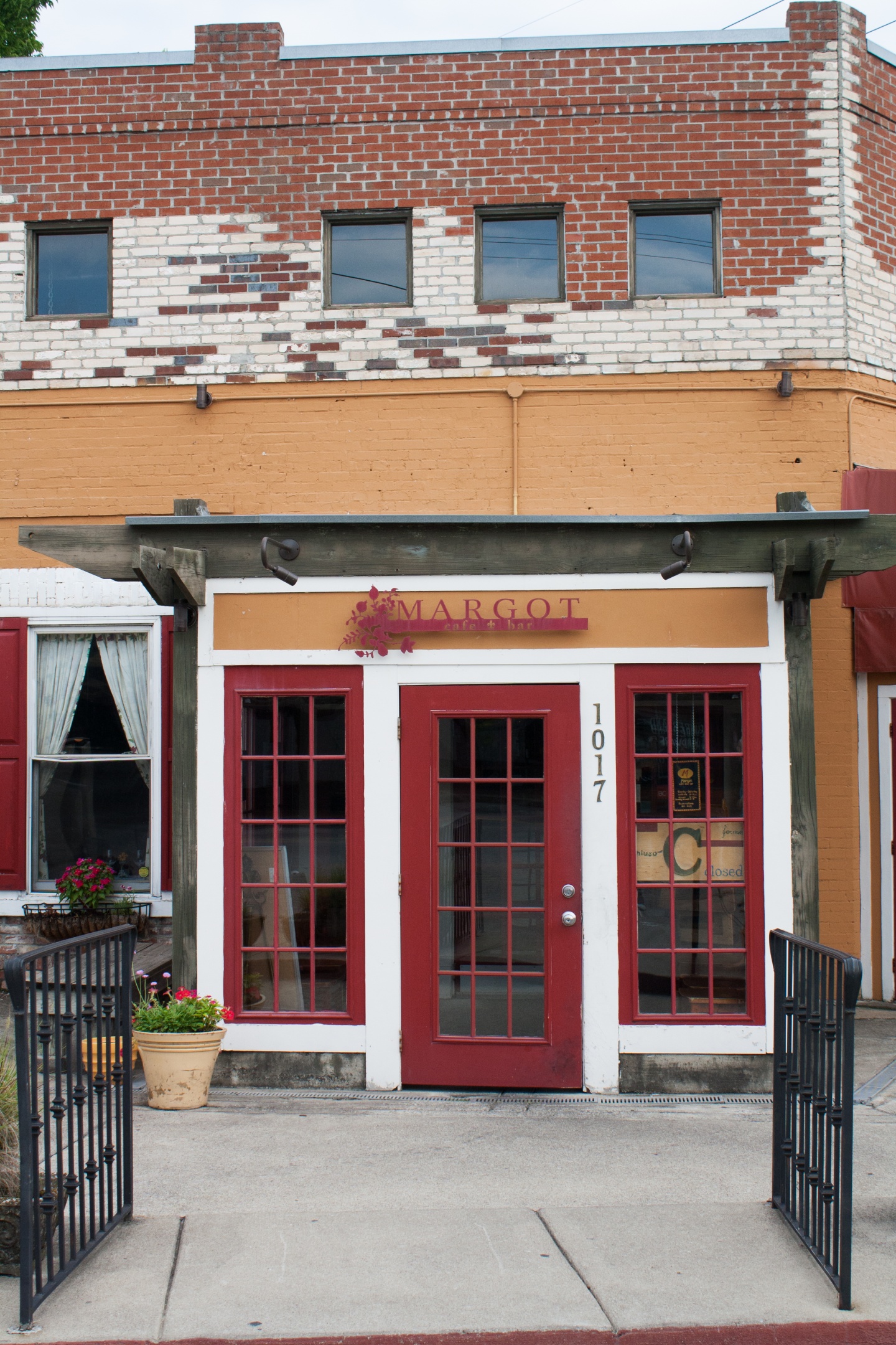 Margot Nashville Guru