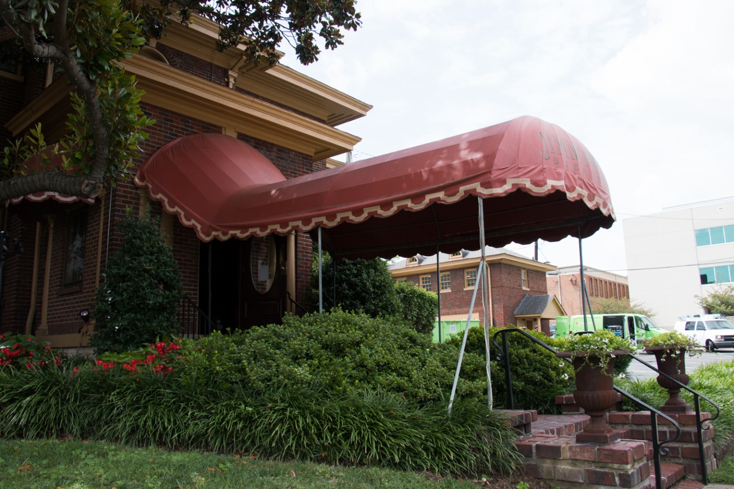 Elliston Place 20151 Nashville Guru