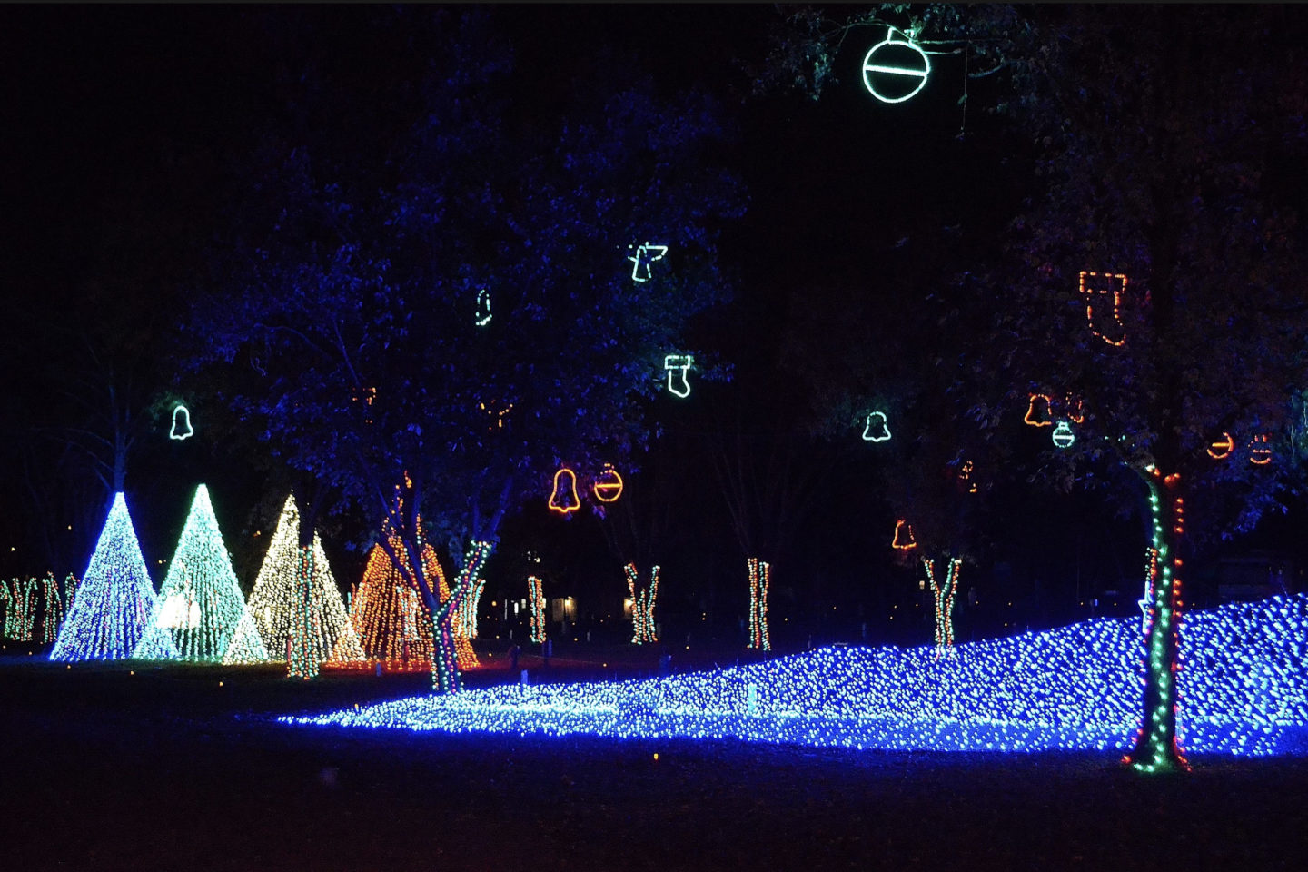 Beste Ferie Hendelser, Aktiviteter, & PopUp Barer i Nashville Yakaranda