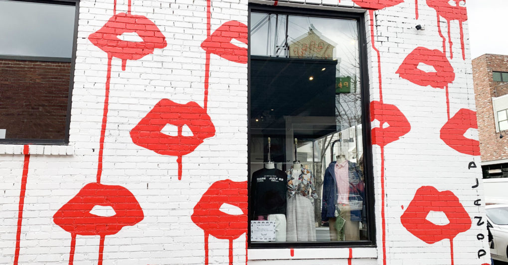 Drippy Lips Mural Nashville Guru