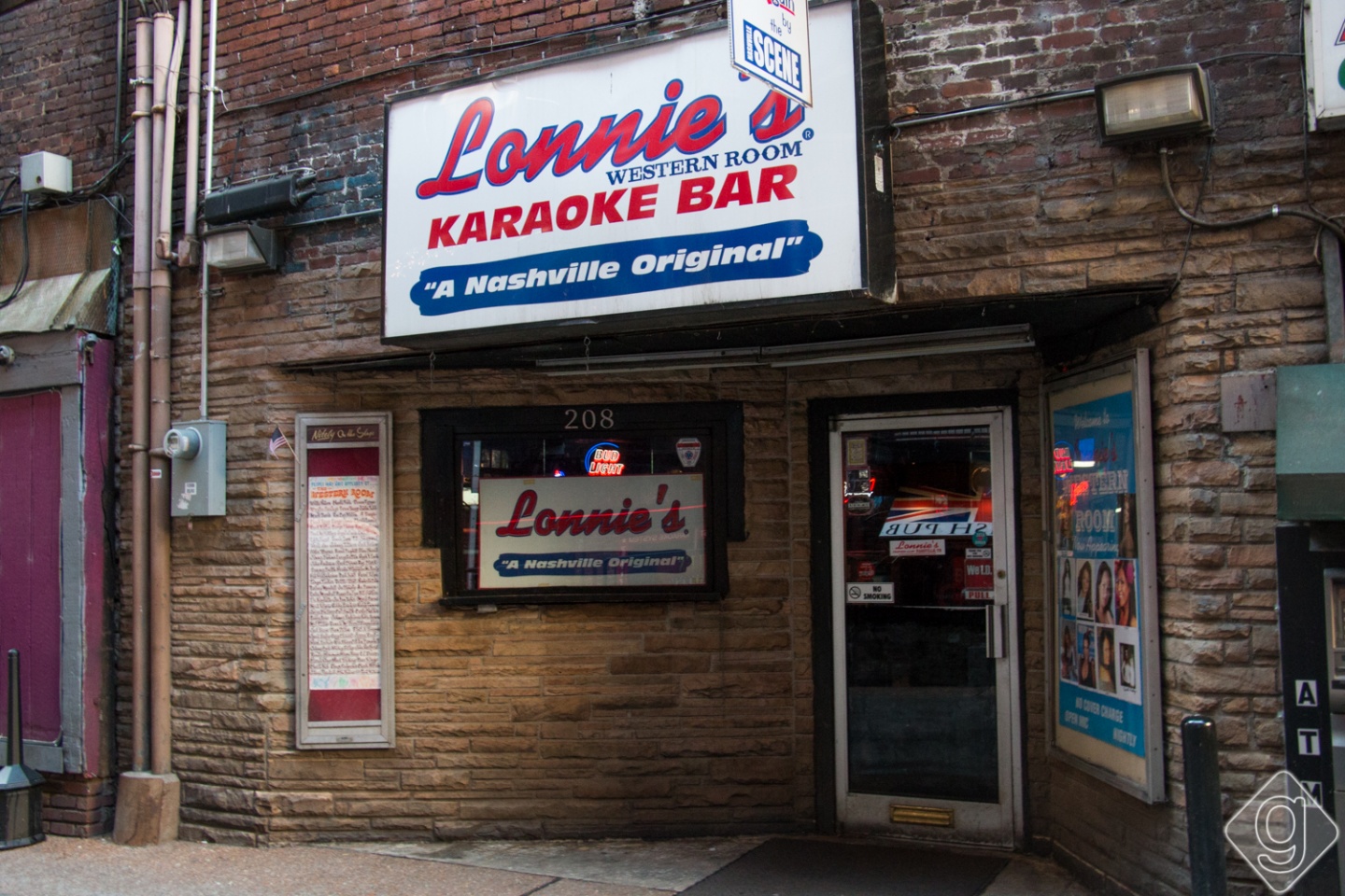 Lonnie's Karaoke Bar Last Party Nashville Guru