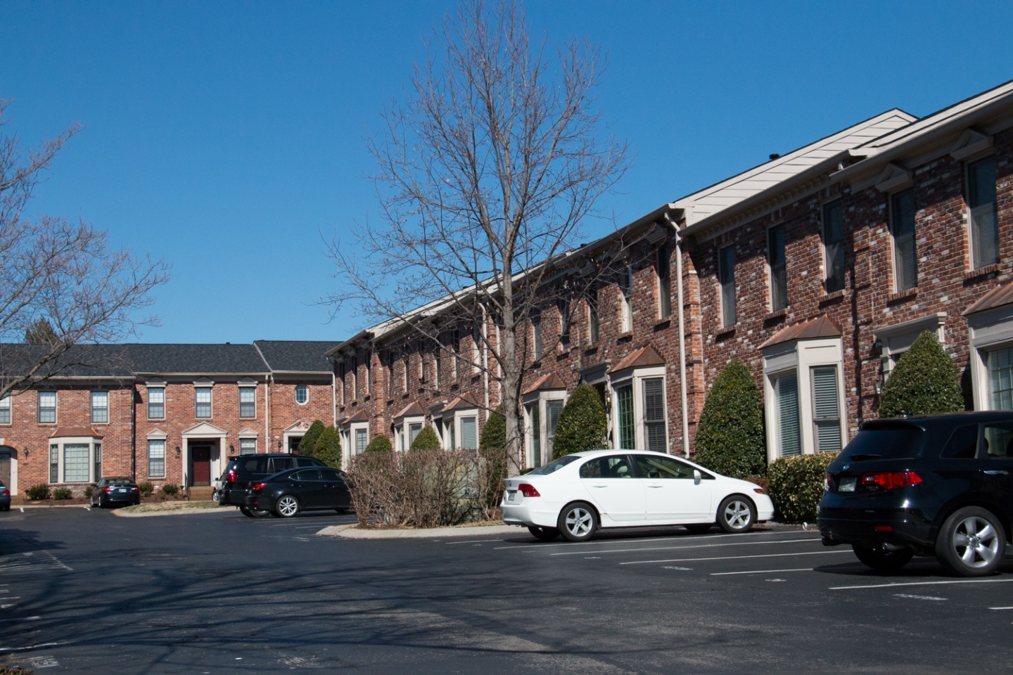 Turnberry Square Nashville Guru