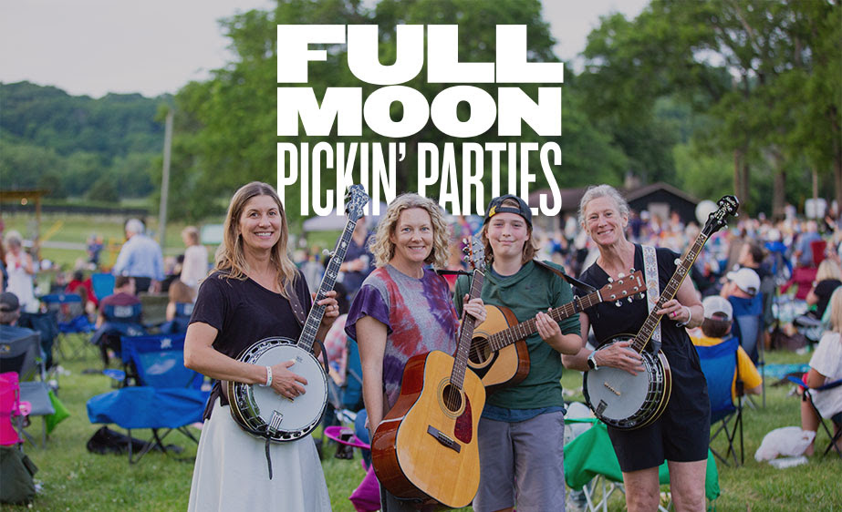 Full moon pickin party
