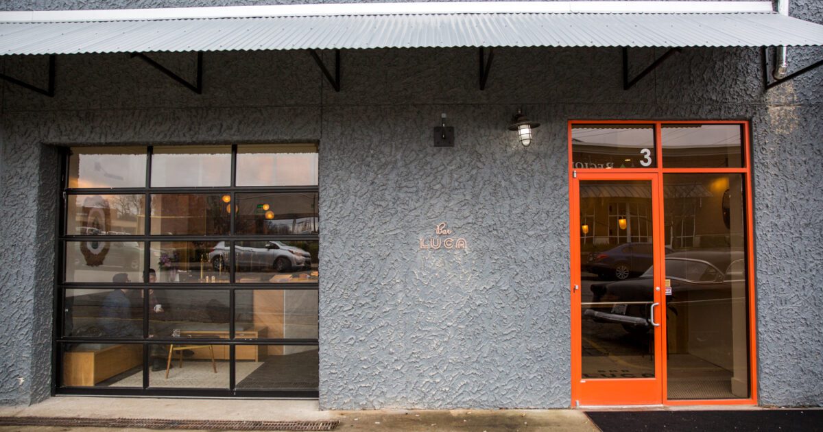 テレビ LUCA ST-BA1-201 LUCA STATION Bar-Luca-Nashville-18-1200x630.jpg