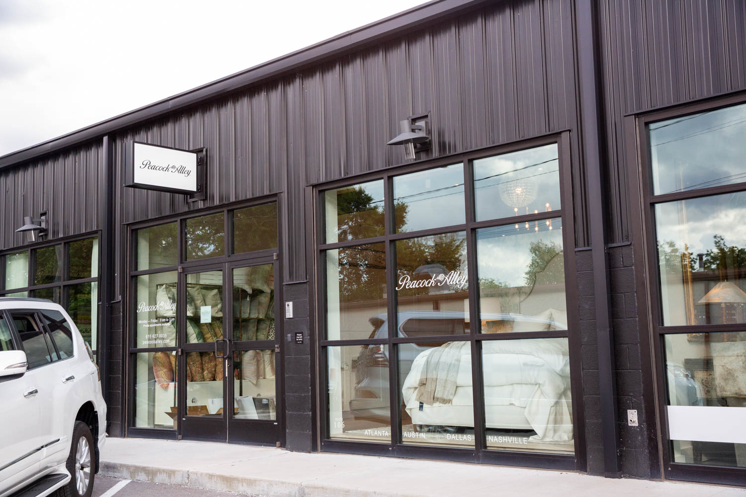 Peacock Alley Nashville Guru