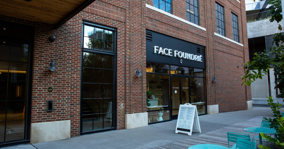 FACE FOUNDRIÉ Nashville Guru