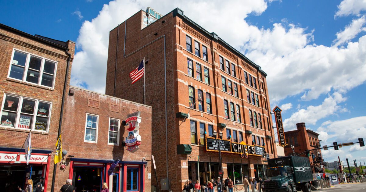 Chief's | Nashville Guru