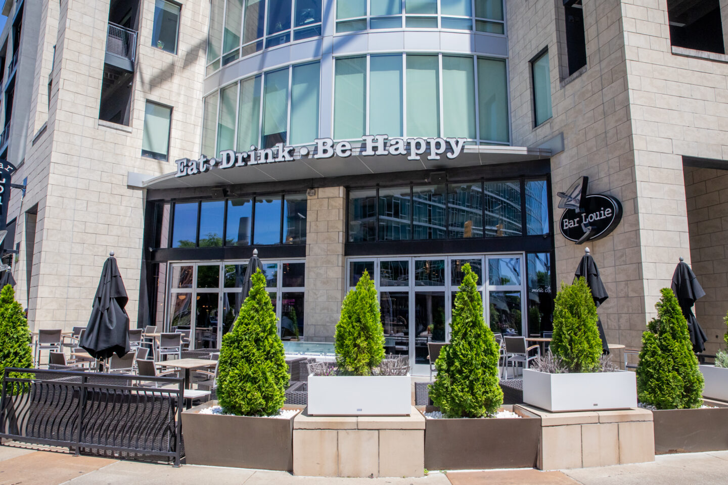 Bar Louie Nashville Guru