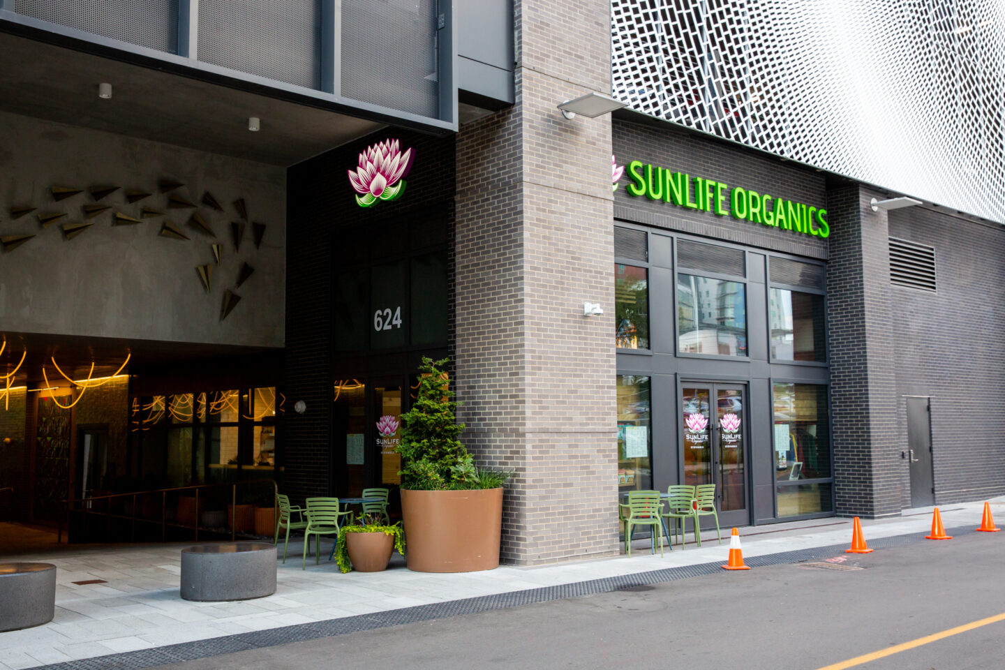 Sunlife Organics Century City